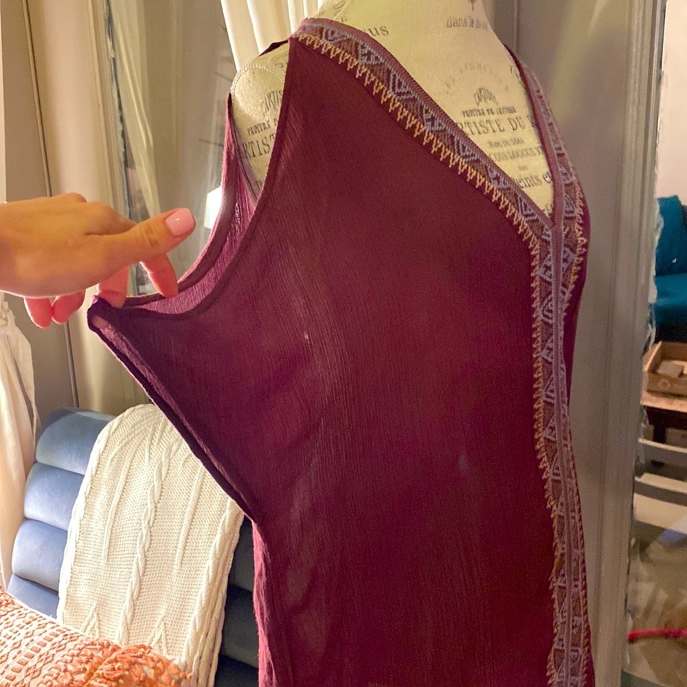 O’Neill Small maroon burgundy dark red plum embroidered v-neck swimsuit coverup - Picture 3 of 7